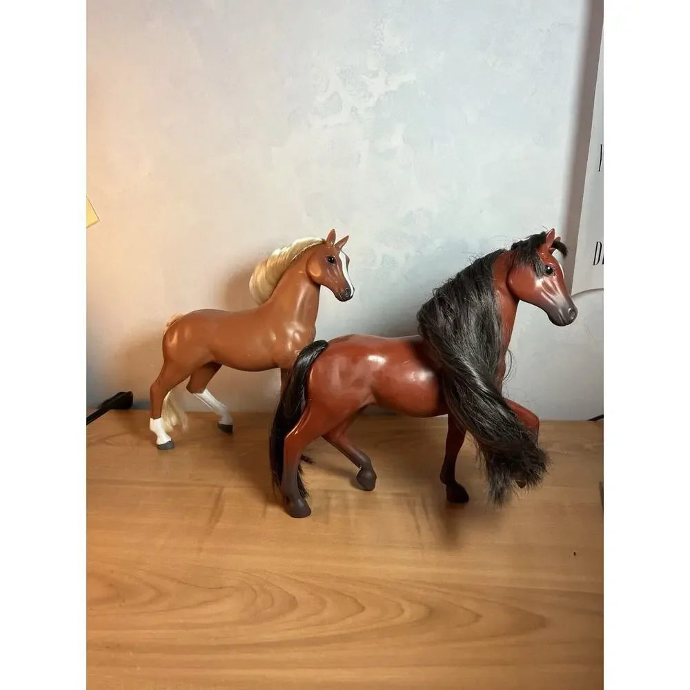 Vintage Lanard Horses 2002 7” Tall Made In China Set Of 2